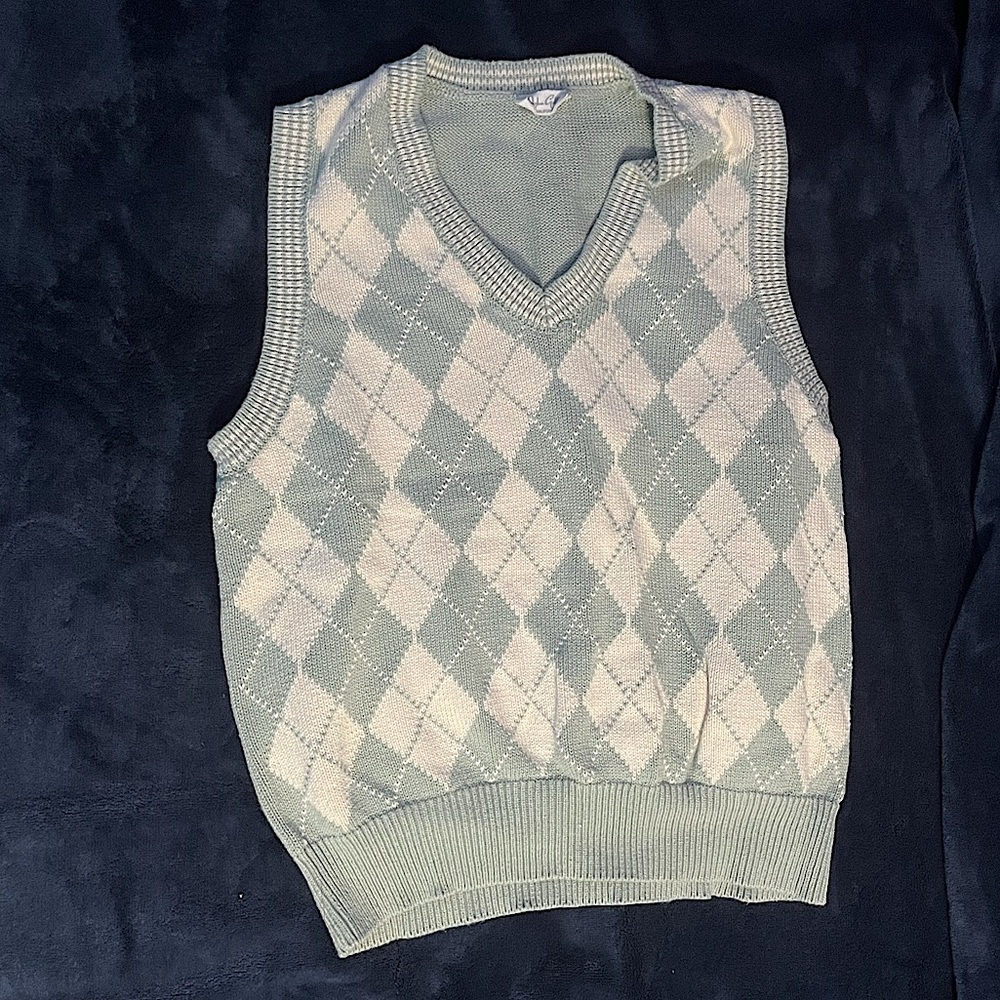 Light green and white argyle sweater vest.